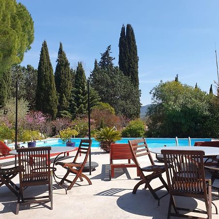 Au Mas Saint Pierre Hotel Pignans Ngoại thất bức ảnh